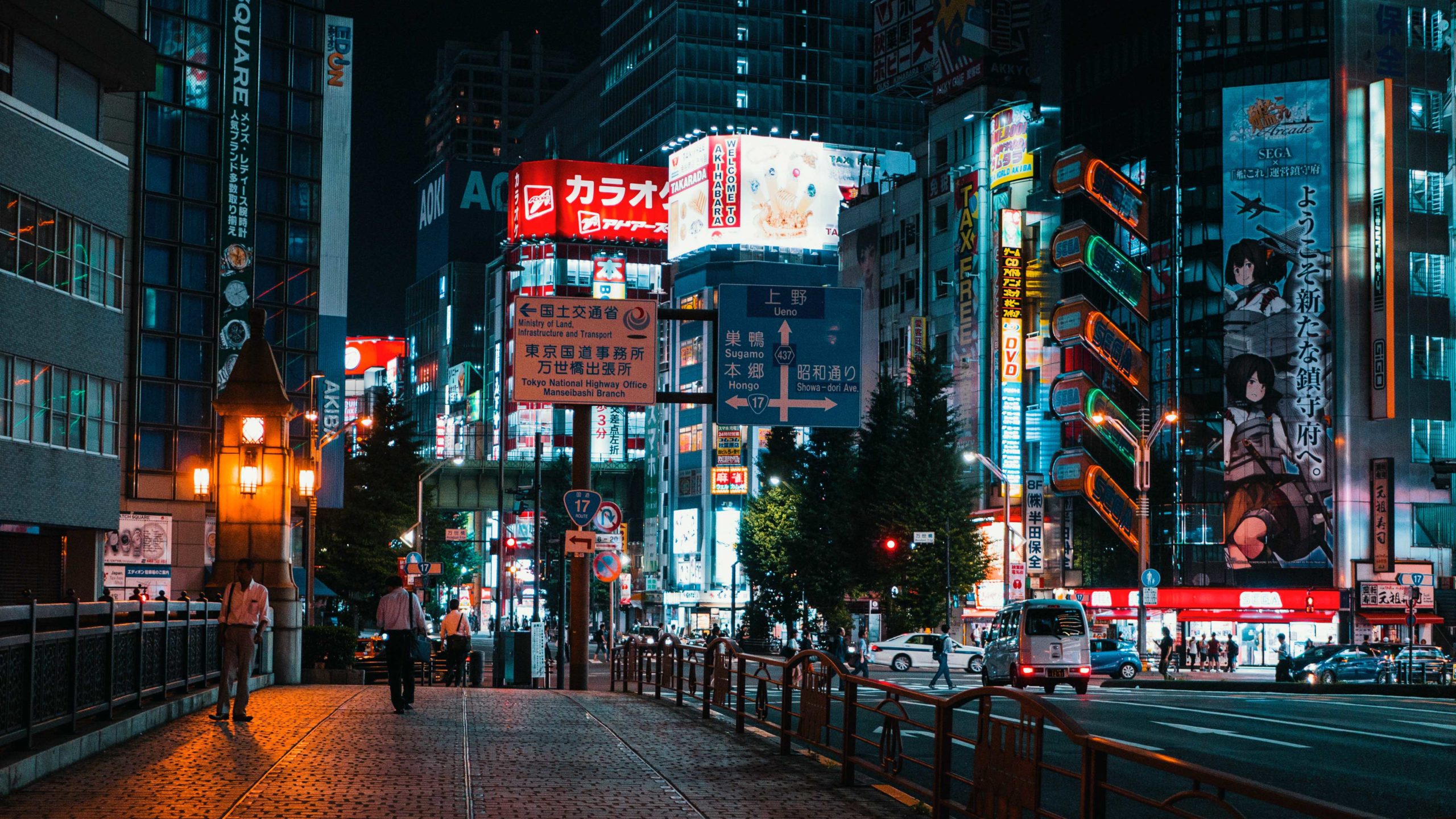voice-over translation - japanese market -Video advertising in the billboards of Shibuya, Tokyo
